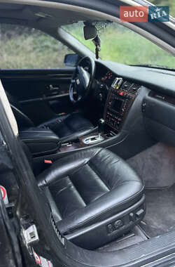 Седан Audi A8 2000 в 