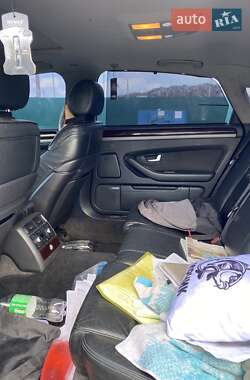 Седан Audi A8 2004 в 