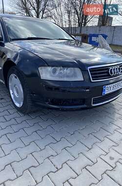 Седан Audi A8 2004 в 