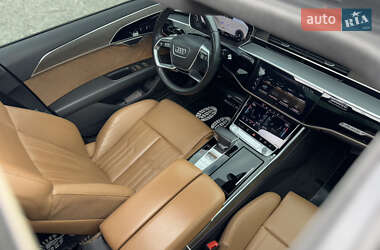 Седан Audi A8 2018 в 