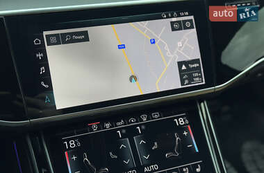 Седан Audi A8 2018 в 