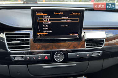 Седан Audi A8 2017 в 