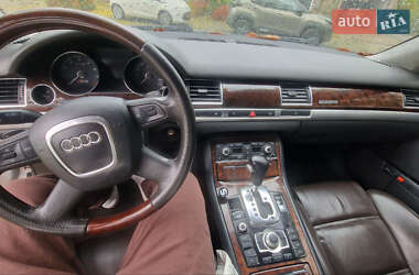 Седан Audi A8 2003 в 