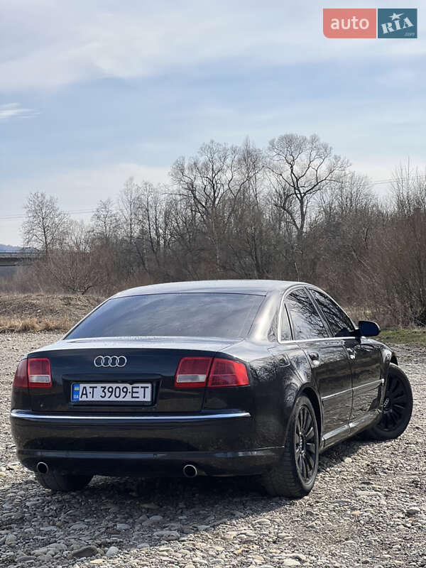 Седан Audi A8 2006 в Выгоде