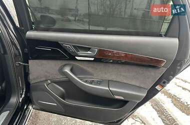 Седан Audi A8 2012 в 