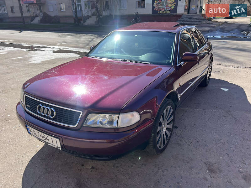 Седан Audi A8 1994 в 