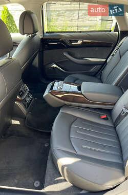 Седан Audi A8 2012 в Львове