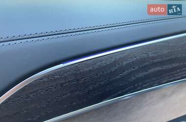 Седан Audi A8 2021 в 