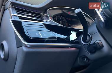 Седан Audi A8 2021 в 