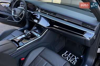 Седан Audi A8 2021 в 
