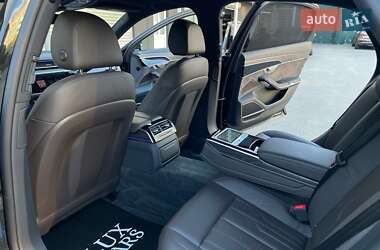 Седан Audi A8 2021 в Киеве