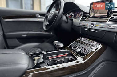 Седан Audi A8 2014 в 