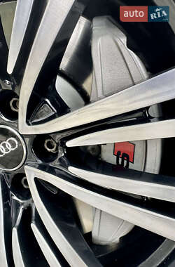 Седан Audi A8 2014 в 