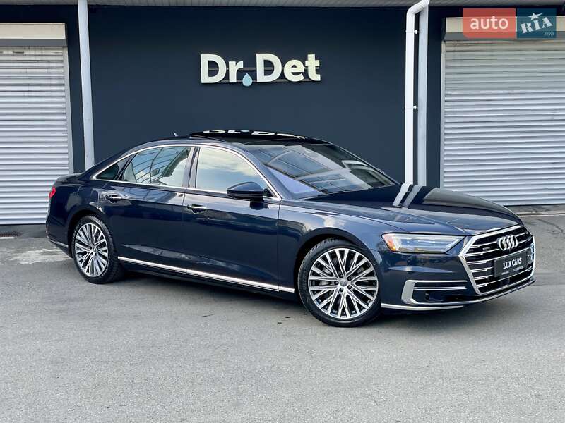 Седан Audi A8 2019 в 