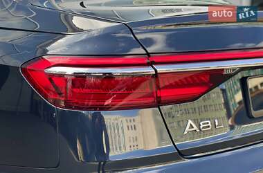 Седан Audi A8 2019 в 