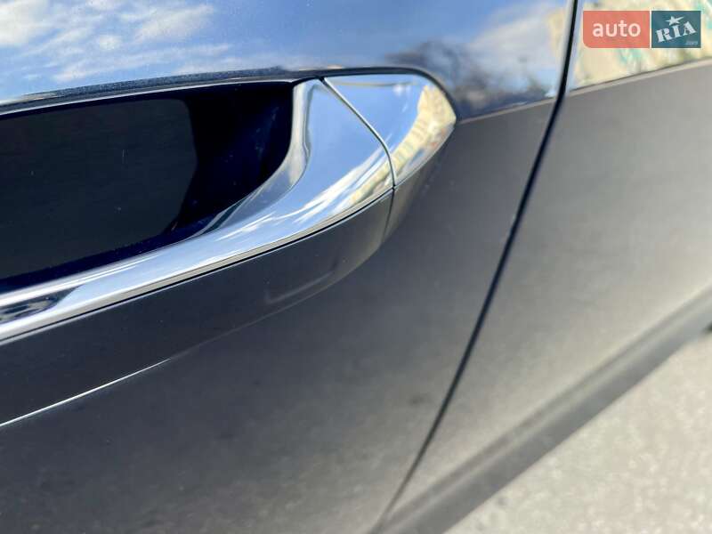 Седан Audi A8 2019 в Києві