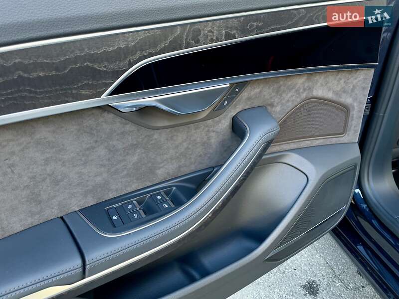 Седан Audi A8 2019 в Києві