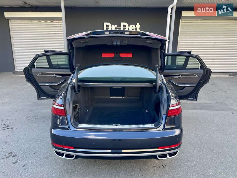 Седан Audi A8 2019 в Києві