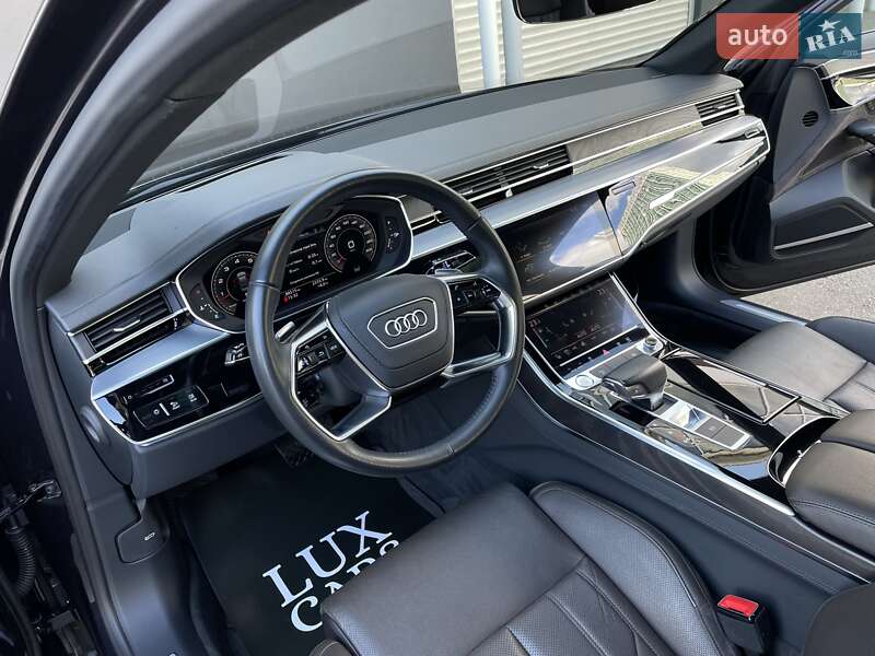 Седан Audi A8 2019 в Києві