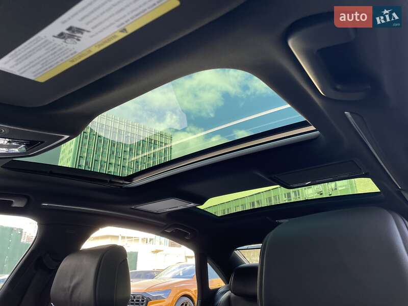 Седан Audi A8 2019 в Києві