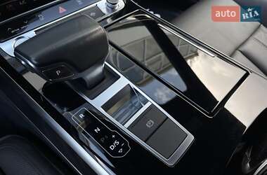 Седан Audi A8 2019 в 