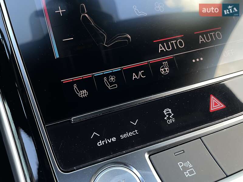 Седан Audi A8 2019 в Києві