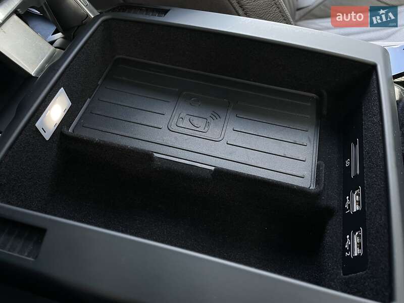 Седан Audi A8 2019 в Києві