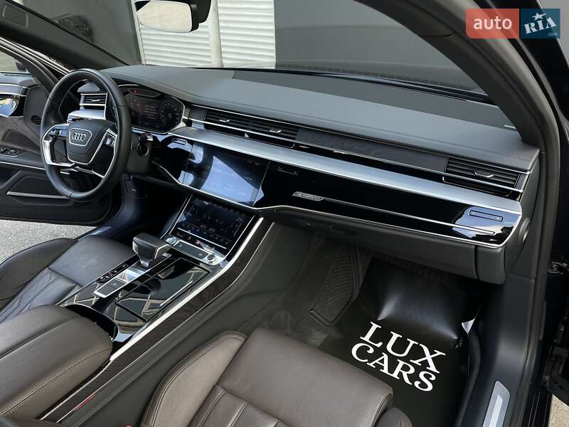 Седан Audi A8 2019 в Києві