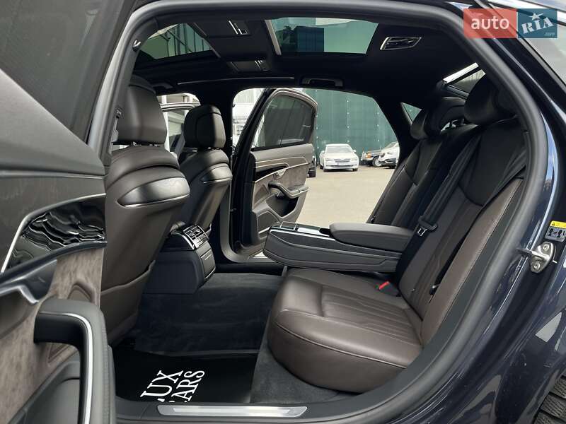 Седан Audi A8 2019 в Києві