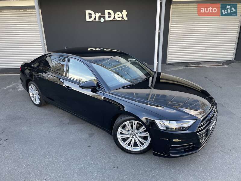 Седан Audi A8 2021 в Киеве