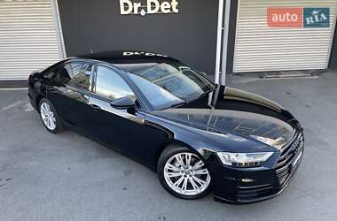 Седан Audi A8 2021 в 