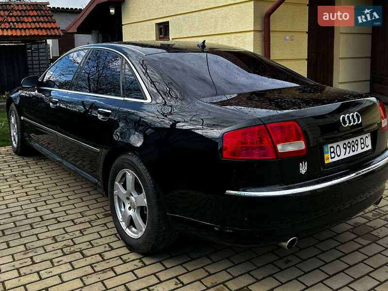 Седан Audi A8 2006 в Копычинце