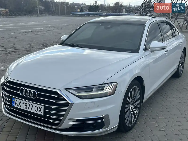 Седан Audi A8 2019 в 