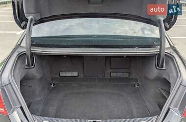 Седан Audi A8 2013 в 