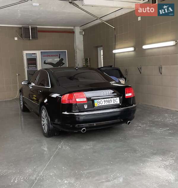 Седан Audi A8 2006 в Копычинце