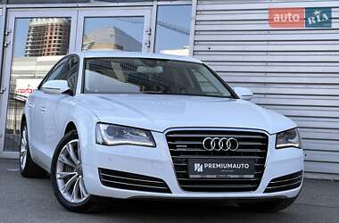 Седан Audi A8 2011 в 