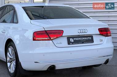 Седан Audi A8 2011 в 