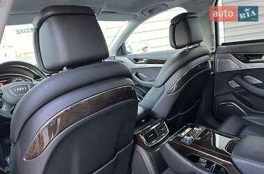Седан Audi A8 2011 в 