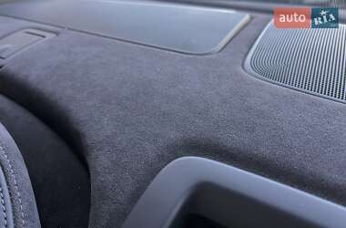 Седан Audi A8 2011 в 