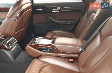Седан Audi A8 2011 в 