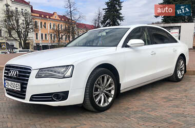 Седан Audi A8 2012 в 