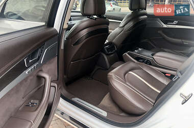 Седан Audi A8 2012 в 