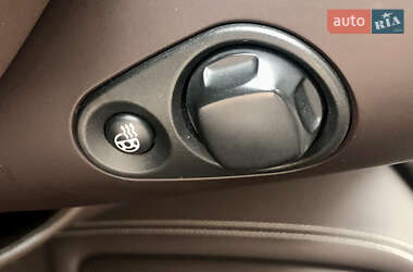 Седан Audi A8 2012 в 