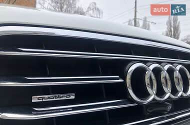 Седан Audi A8 2012 в 