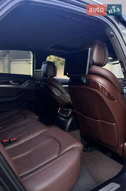 Седан Audi A8 2012 в 