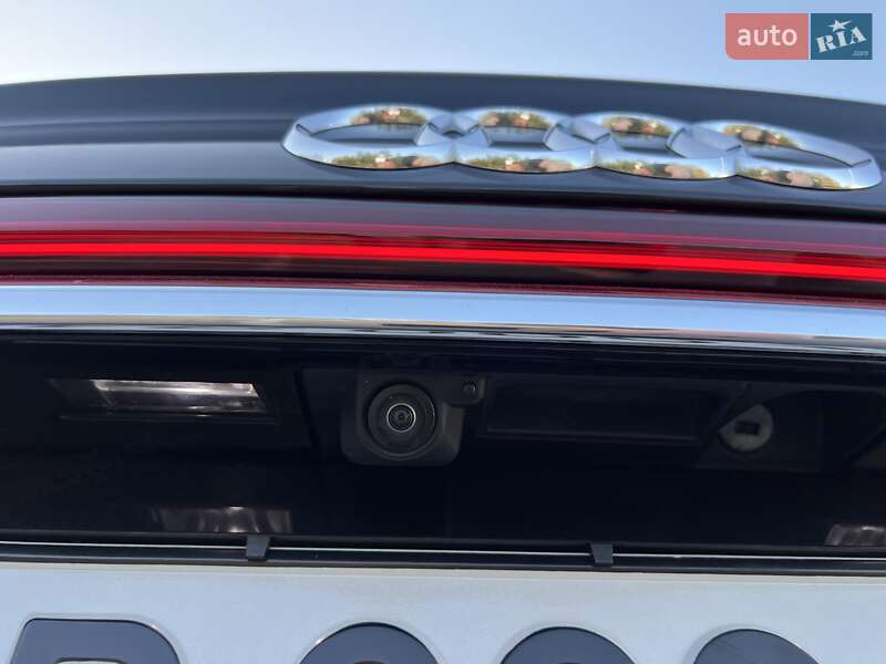 Седан Audi A8 2020 в Виннице
