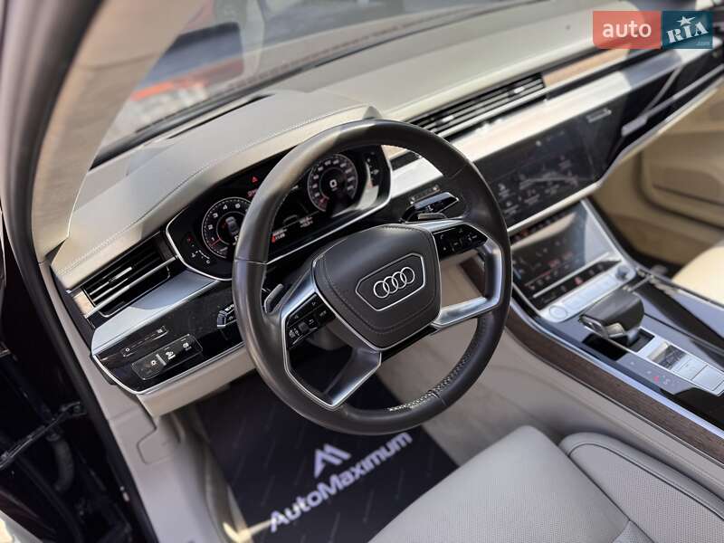 Седан Audi A8 2019 в Одессе