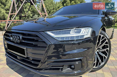 Седан Audi A8 2018 в Дніпрі