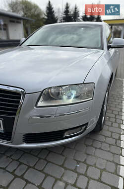 Седан Audi A8 2009 в 