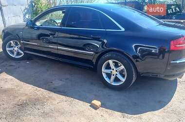 Седан Audi A8 2006 в 